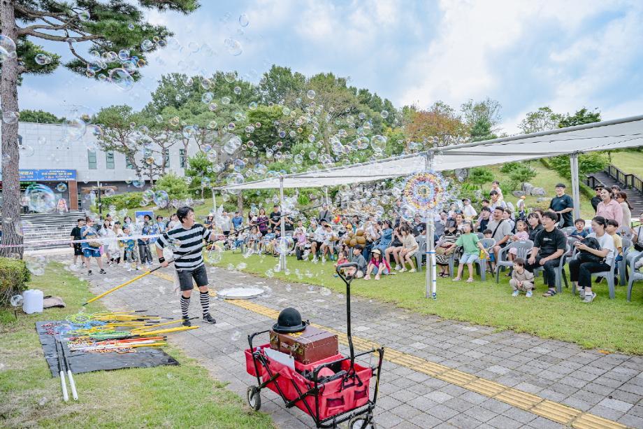 제6회 예산황새축제 이미지