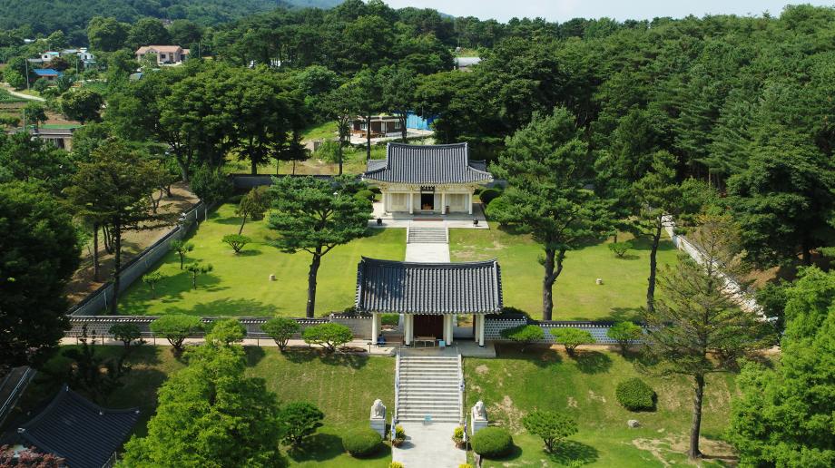 1. 충의사