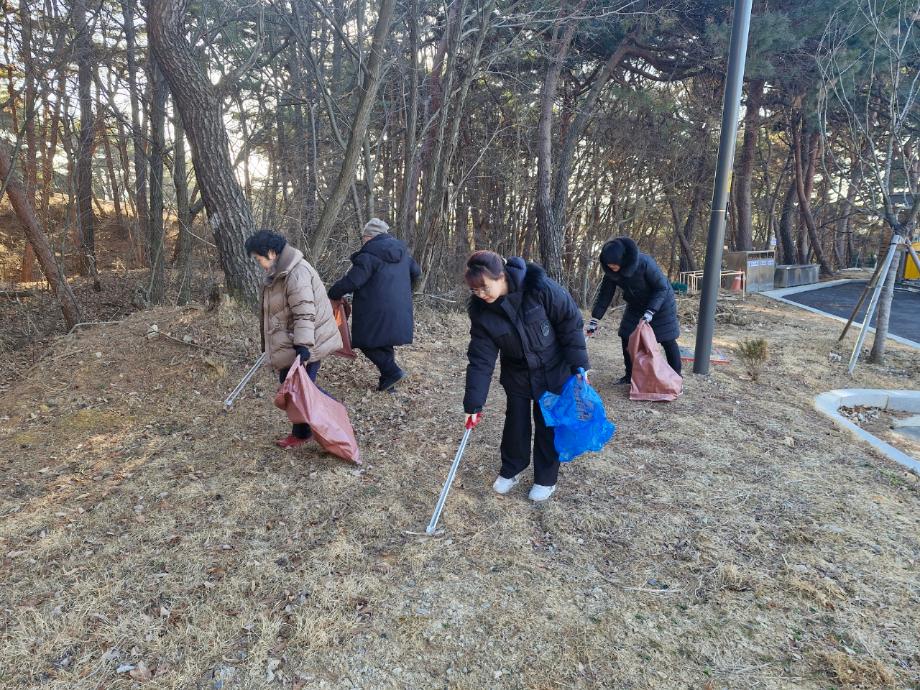 13.특수임무유공자회 예산군지회 환경정비 활동사진 (2) 이미지