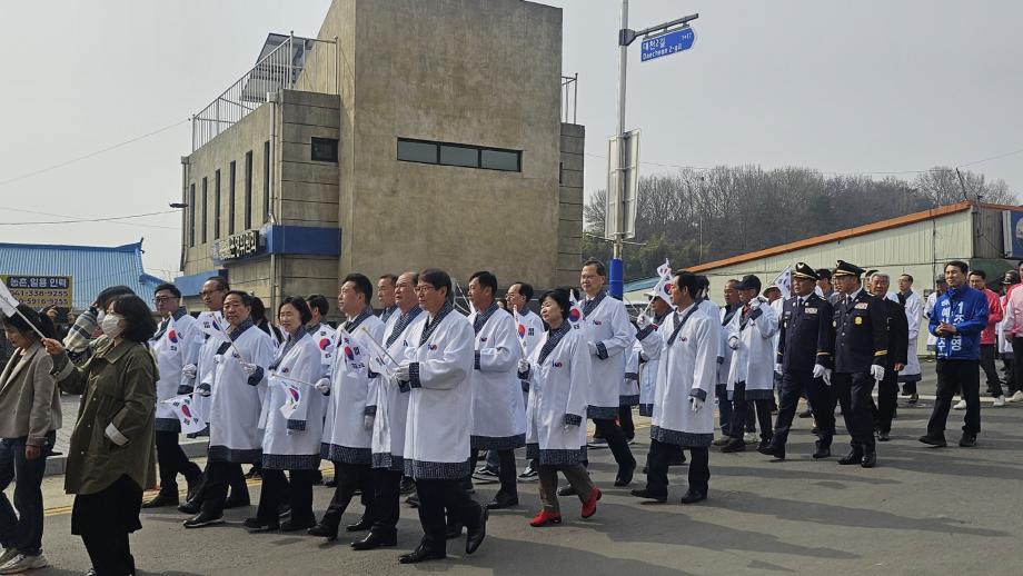 제28회 한내장 4·3 독립만세운동 기념행사 사진 (2) 이미지