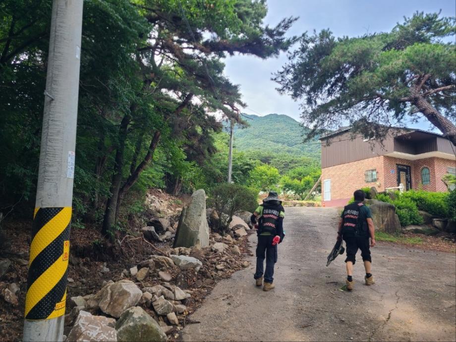 1.산림재난대응단 산사태 취약지역 예찰 모습 (2) 이미지
