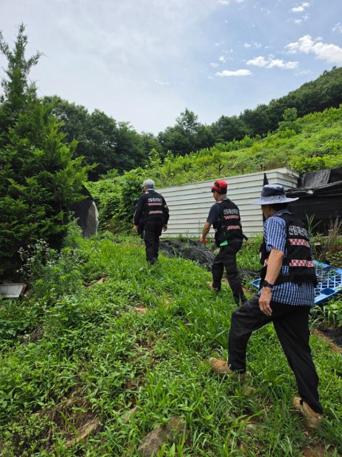 1.산림재난대응단 산사태 취약지역 예찰 모습 (5) 이미지