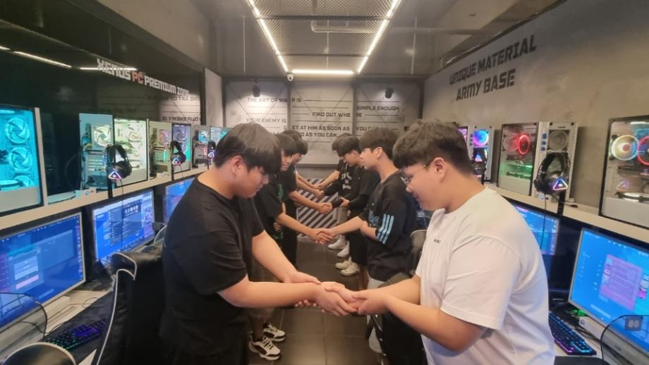 11.예산군청소년수련관, 청소년 e스포츠 대회 참가 사진(1) 이미지