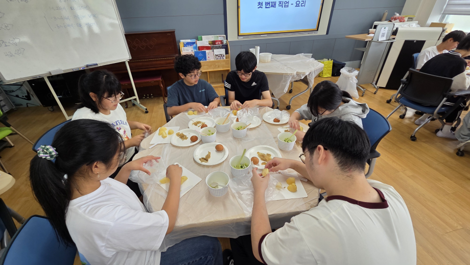 12.진로특강, 직업체험 프로그램 운영 사진(2) 이미지
