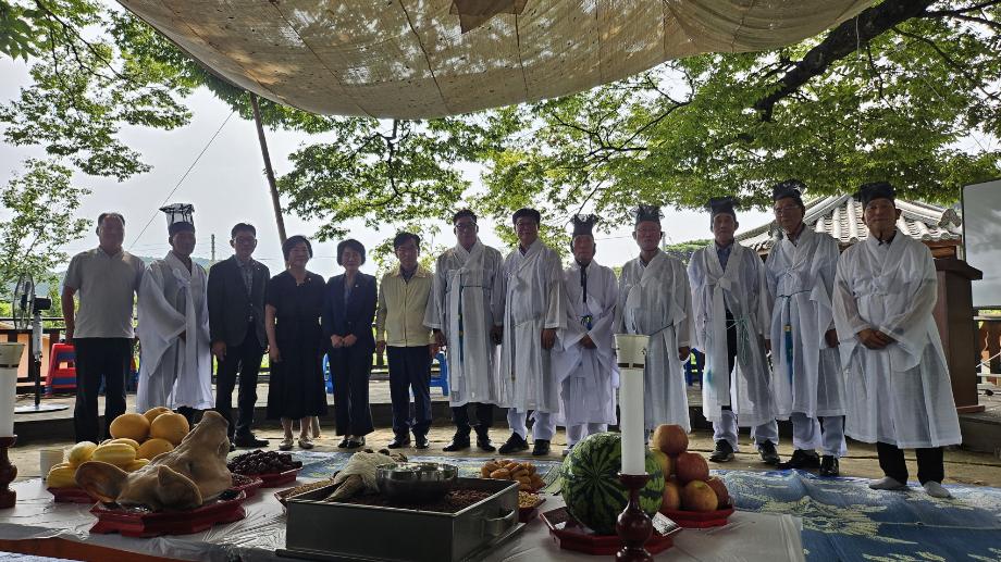 6.봉산면 봉림리 느티나무 칠석제 봉행 모습 (2) 이미지