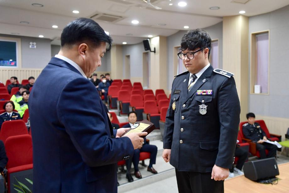 예산자율방범연합대 역전지대 대장 이취임식 이미지