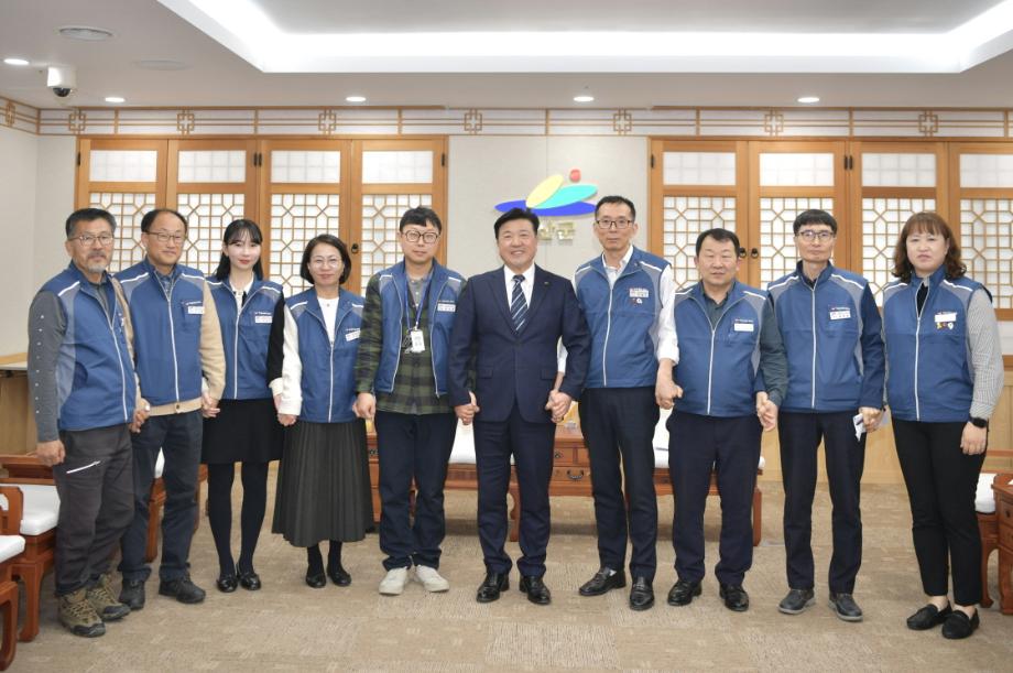 신임 예산군공무원노조 임원 내방 이미지