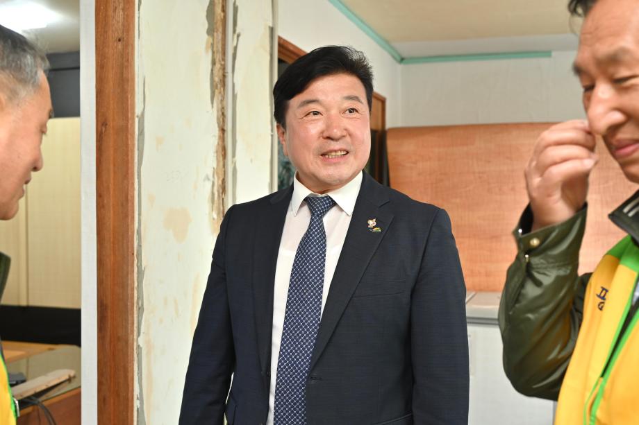 행정동우회 예산지회 집수리봉사 이미지