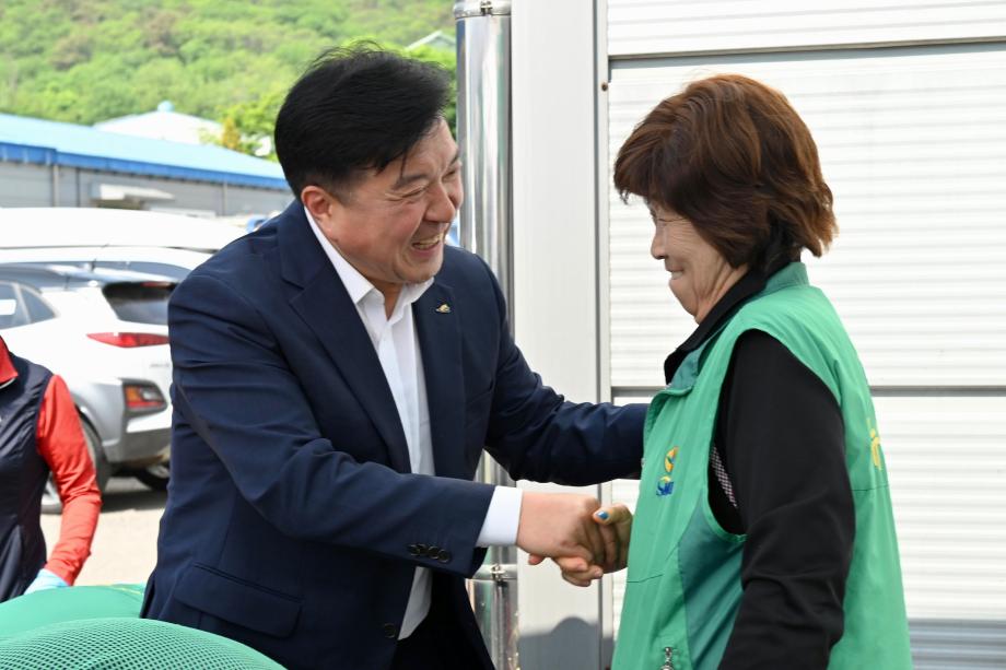 제52회 어버이날 기념행사 사전격려(응봉면) 이미지