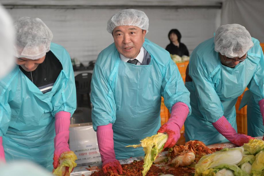 예산중앙농협 김장행사 이미지