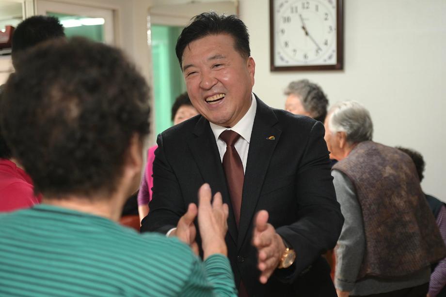 역전재래시장 환경정비 현장방문 이미지