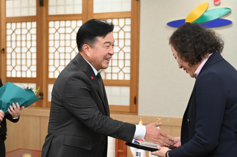 2024년 문화예술분야 발전 유공자 표창 이미지
