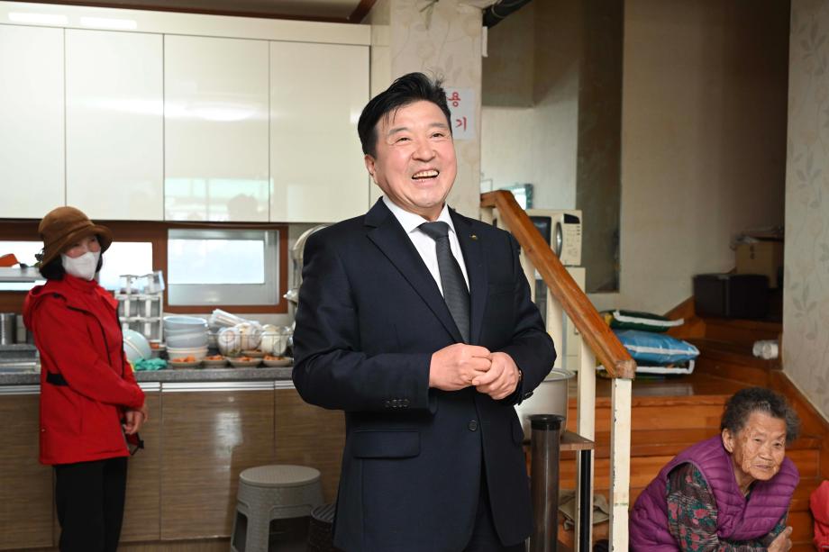 계촌리 행복경로당 무료경로식당 방문 이미지
