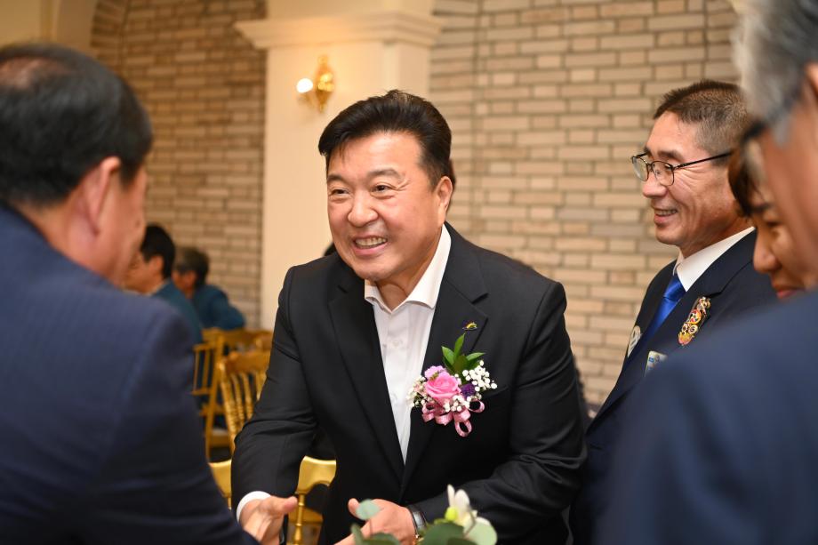 예산중앙라이온스클럽 회장 이·취임식 이미지