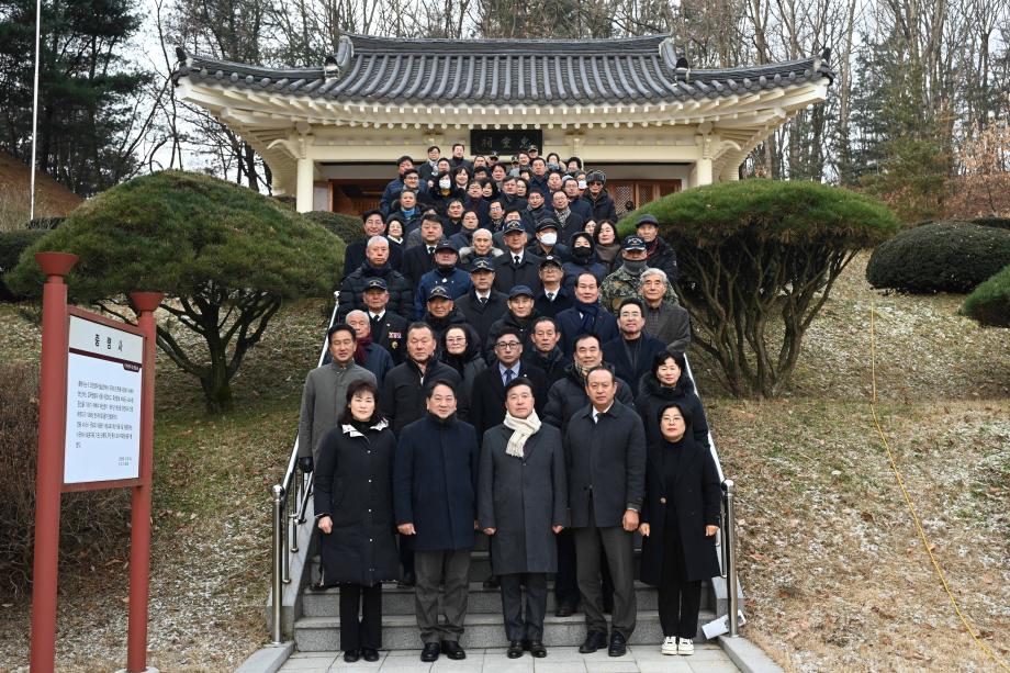 충령사 참배 이미지