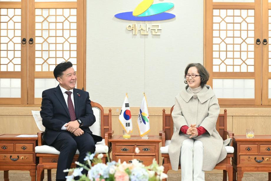 어린이집연합회 신임 임원진 내방 이미지