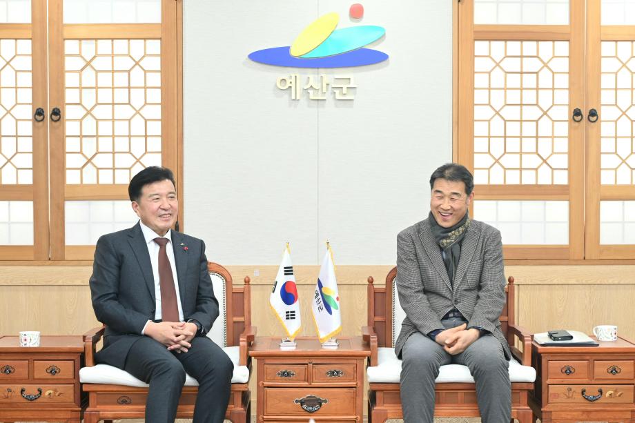 예산군장기요양총연합회 임원진 내방 이미지
