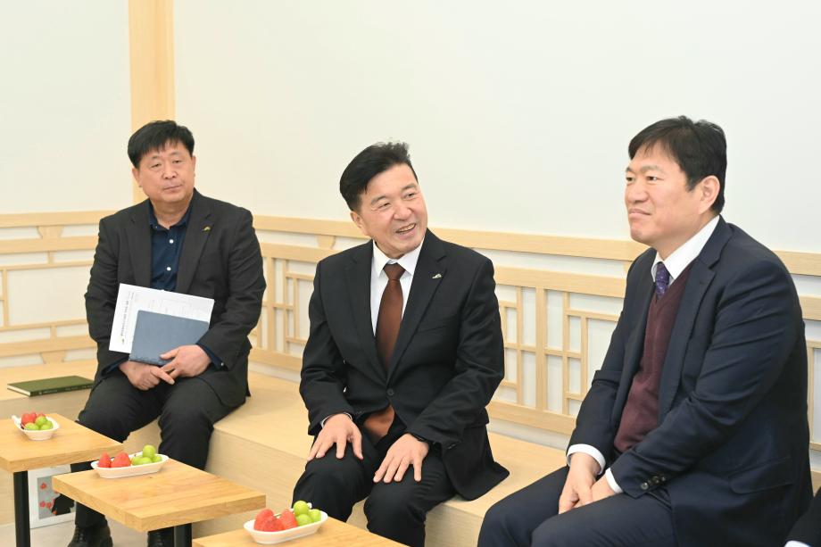 오진영 매헌윤봉길의사기념관 부관장 차담 이미지