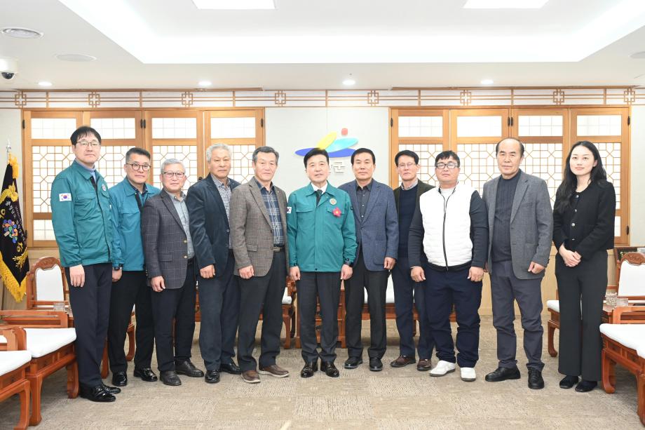 이통장연합회예산군지회 신규임원 내방 이미지