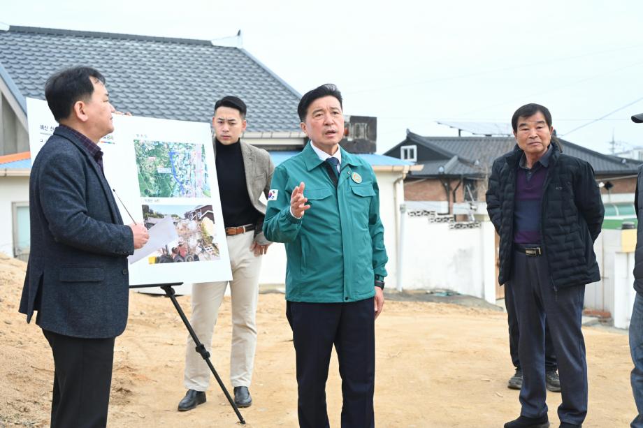 산성1리 무한산성길 도로개설공사 현장방문 이미지