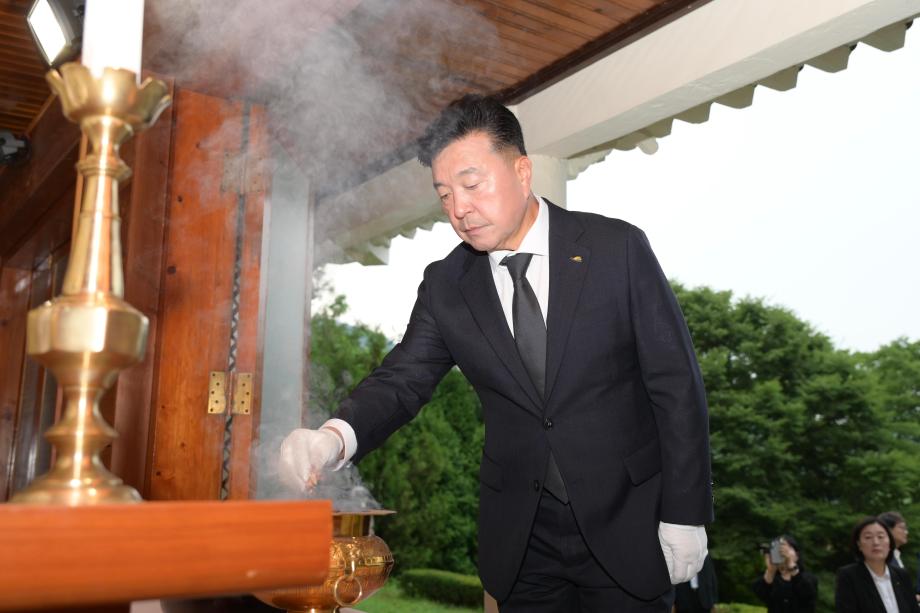 충령사·충의사 참배 이미지