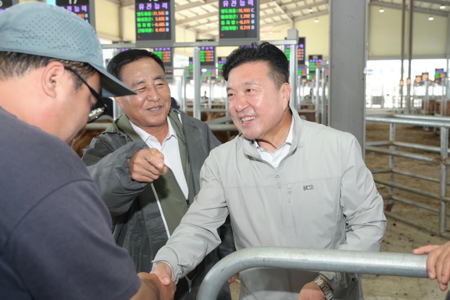 가축경매시장 방문 이미지