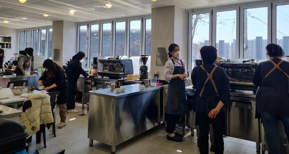 예산군과 더본외식산업개발원, 지역 상생 효과 톡톡! 이미지