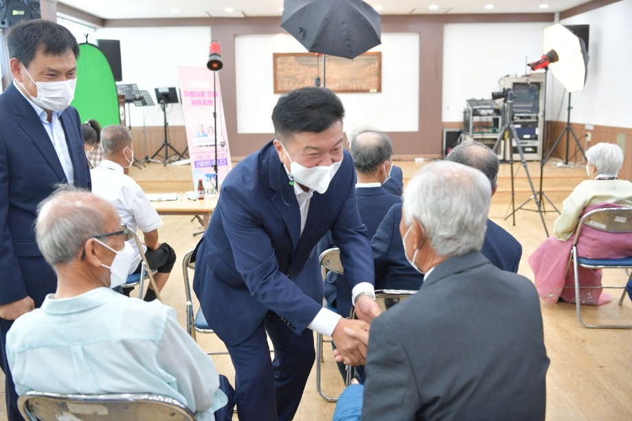 봉산면 아름다운 모습 경로당 순회촬영 이미지