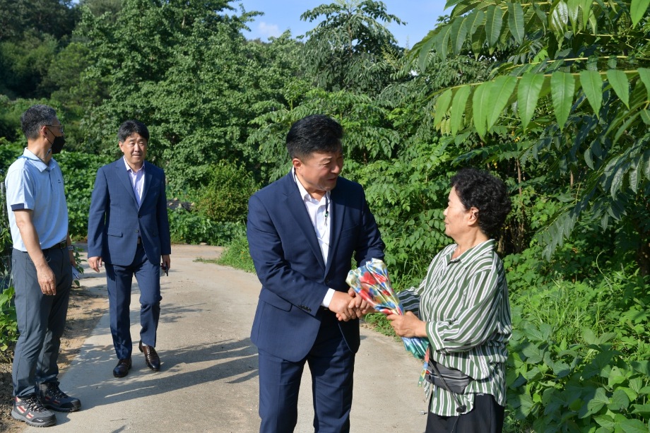 신양 죽전리 임도 민원현장 방문 이미지