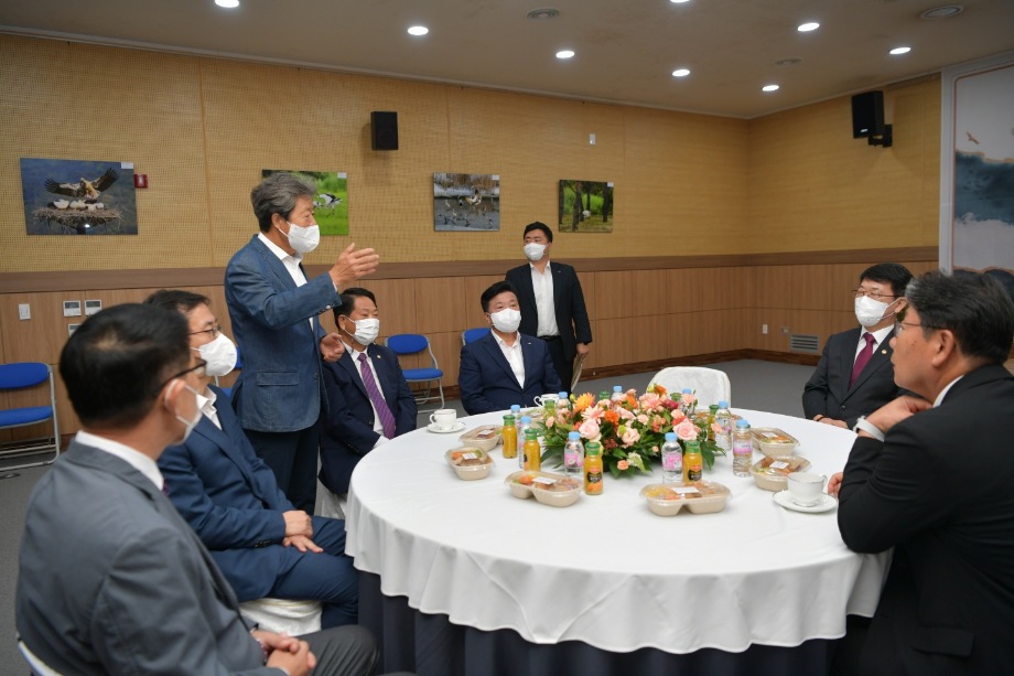 황새보호 업무협약 및 전국방사 기념행사 이미지