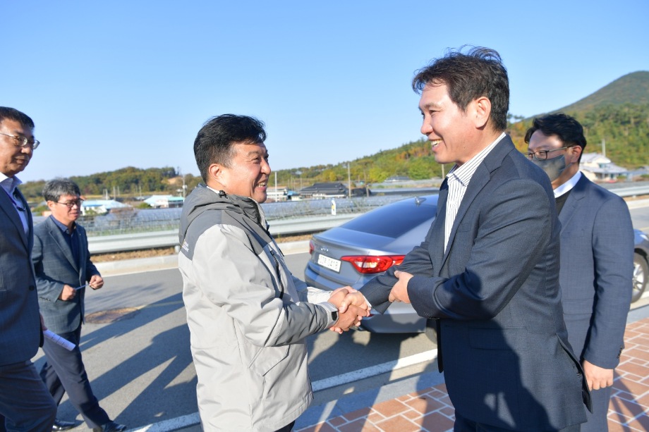 군정 주요사업장 방문 이미지