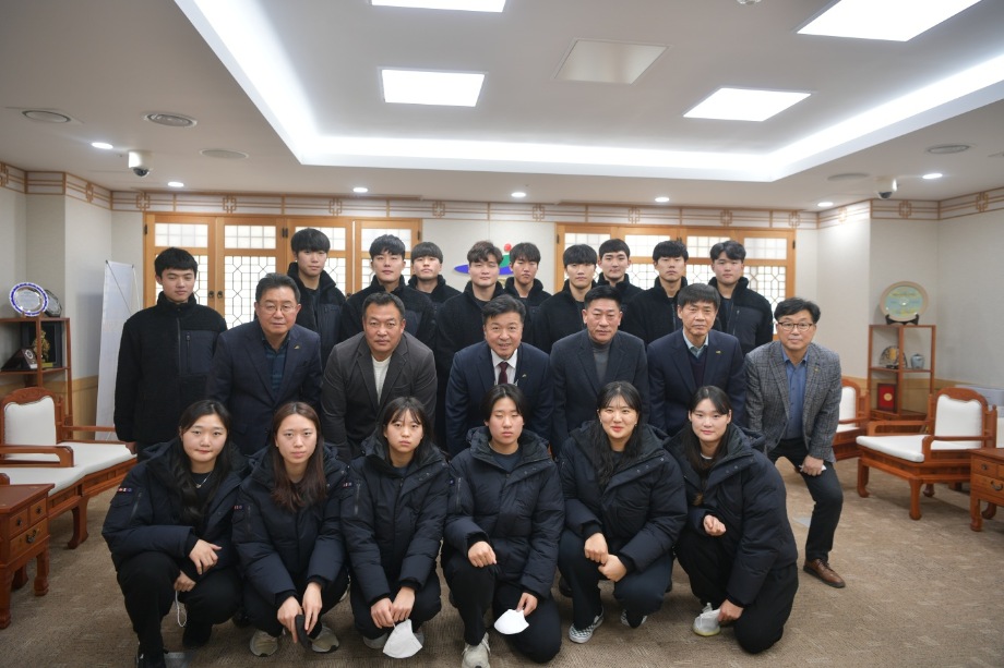 예산군 조정팀 격려 이미지