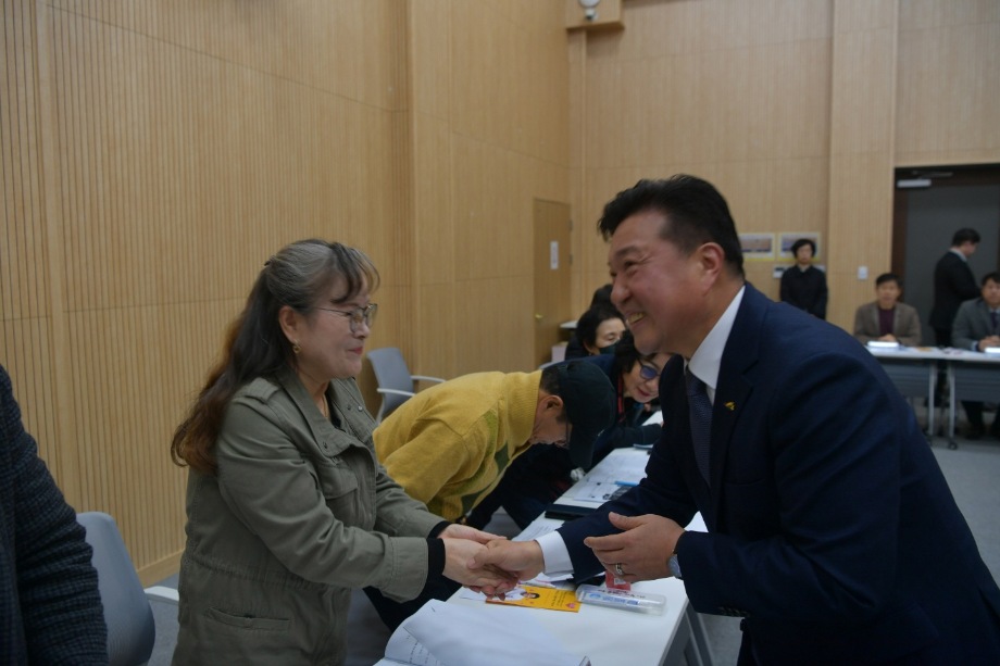 예산읍 주민자치회 신규 위원 위촉 이미지