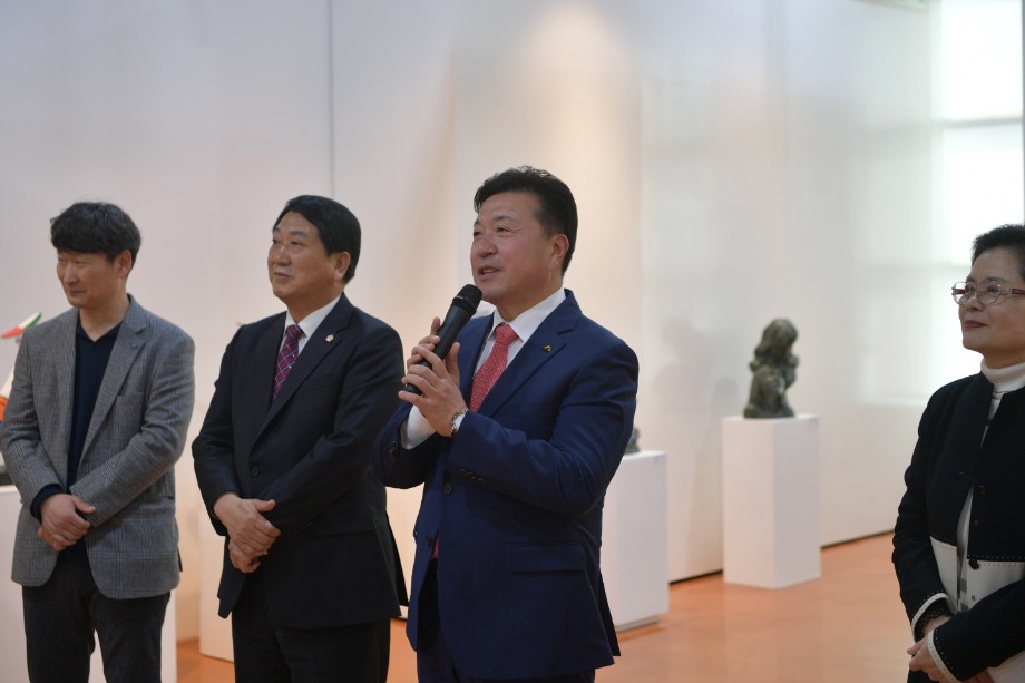 충청의 어울림전 전시회 개막 이미지