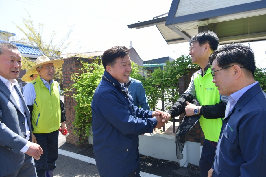 농협 금융지주 농촌일손돕기 현장 방문 이미지