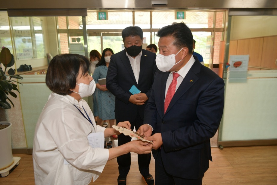 예산군노인요양원 제51회 어버이날 기념행사 이미지