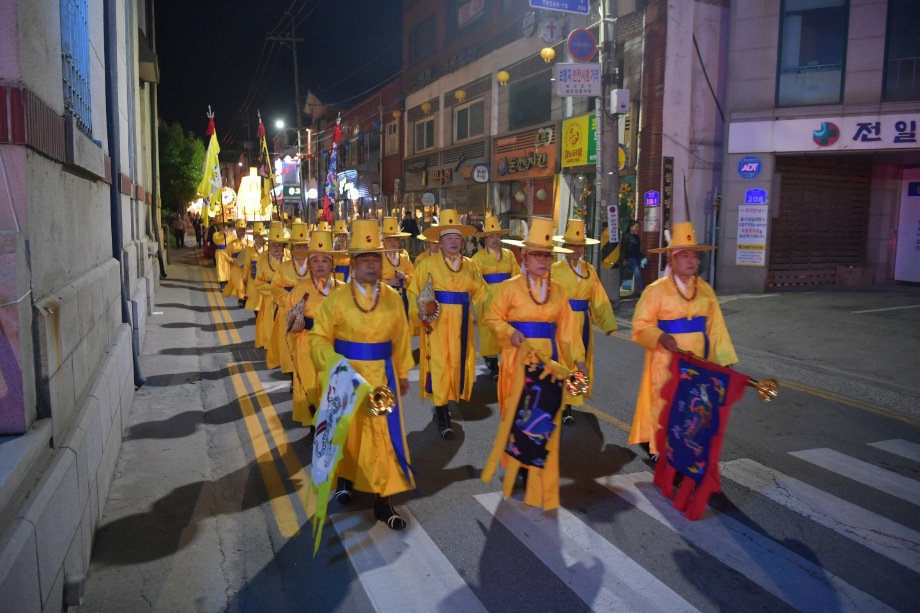 부처님오신날 기념 군민발전기원제 제등행렬·봉축탑 점등식 이미지