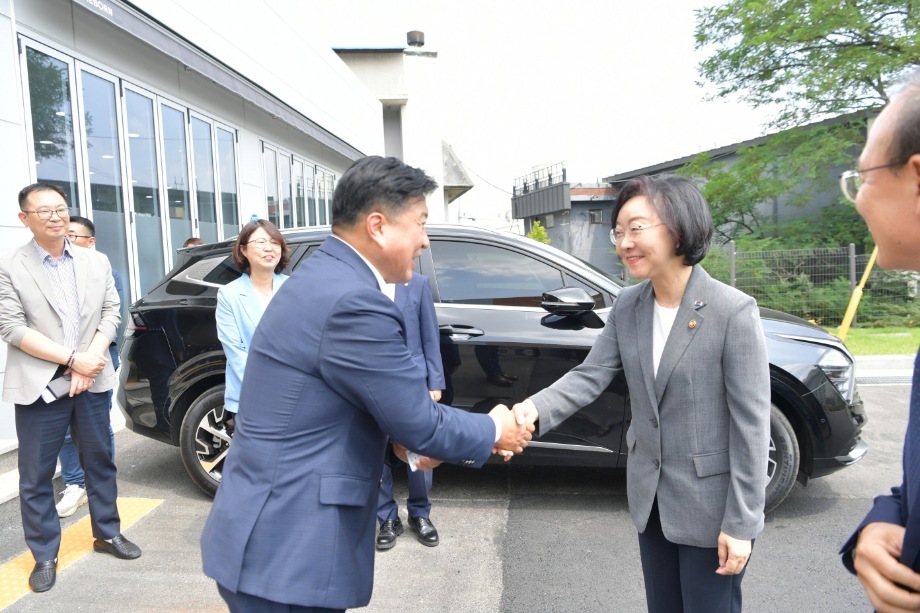 예산시장 위생등급 지정업소 현판식 이미지