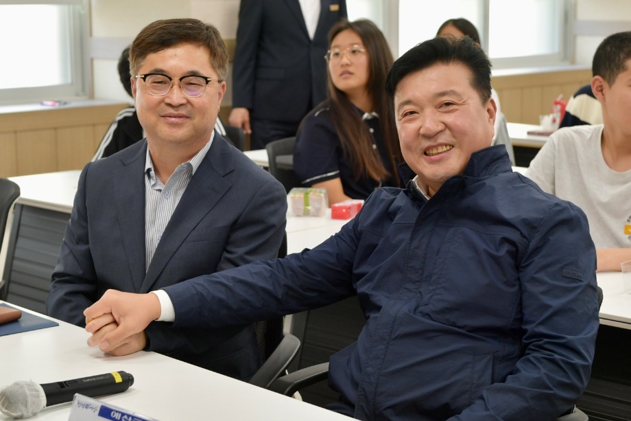 중학생 국제교류 해외어학연수 사후 평가보고회 이미지